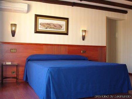 Hostal Sol Toledo Kültér fotó